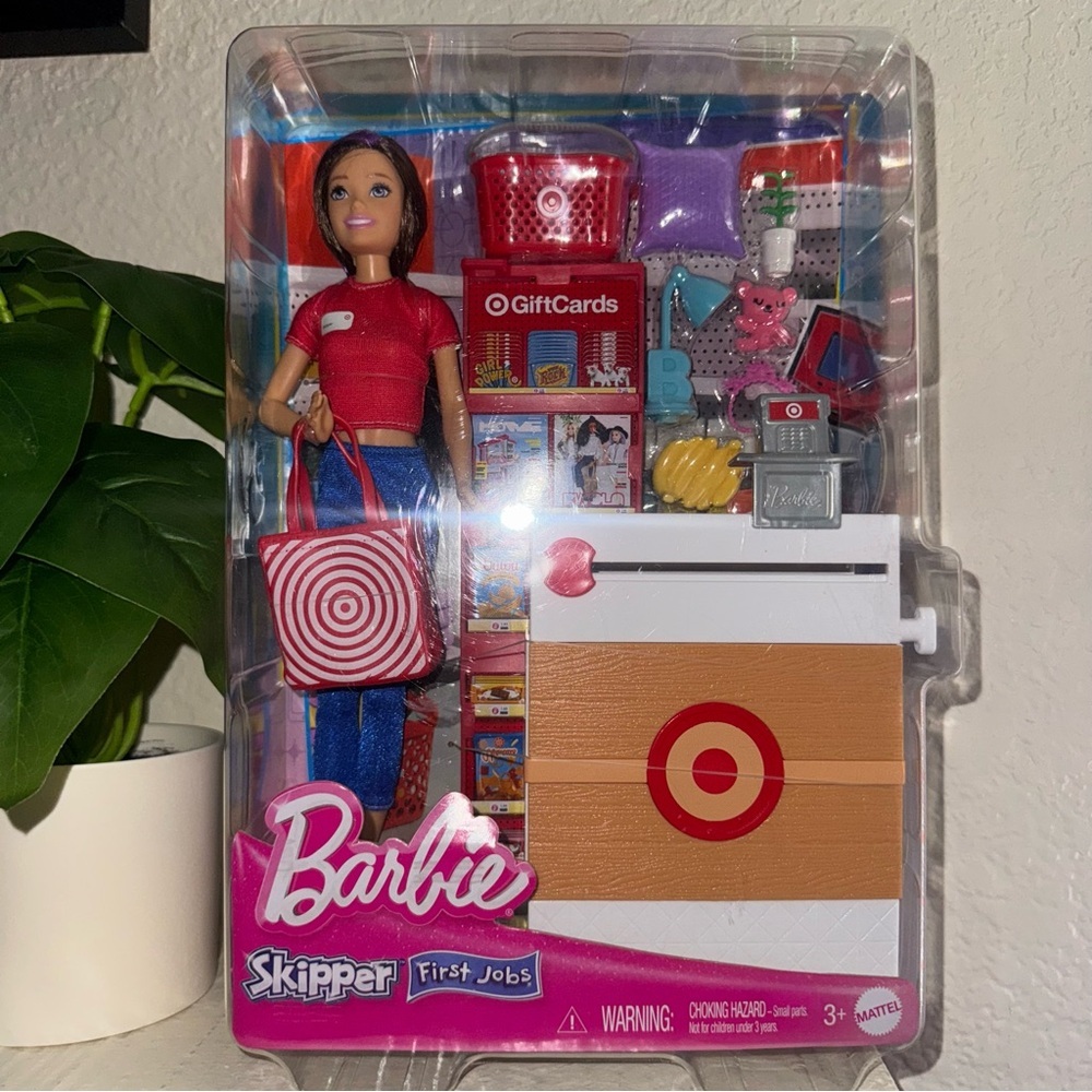Barbie Skipper First Jobs Doll - Exclusive Target Checkout Play-set New In Box